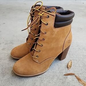 Timberland Womens Tillston Boot Size 10 Wheat Tan Lace Up Bootie Block Heel Y2K